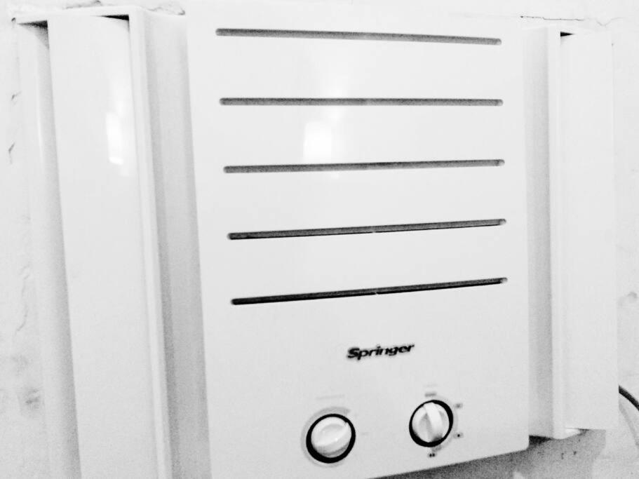 Apartamento Copacabana Saleta, Grande Com Ar Cond Wi-fi A 2 Qds Da