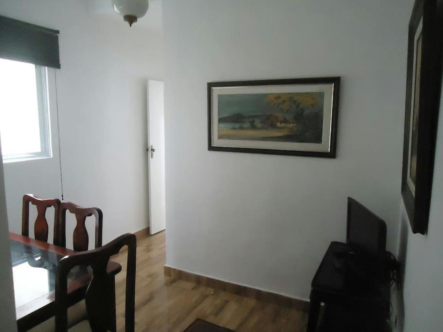 Copacabana Saleta, Grande Com Ar Cond Wi-fi A 2 Qds Da Apartamento Rio de Janeiro