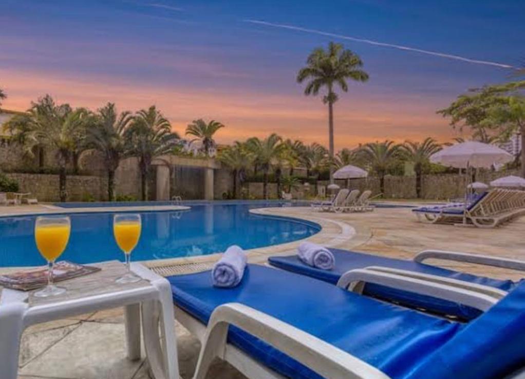 Flat Barra Vista Mar Urbano Posto 4 *
