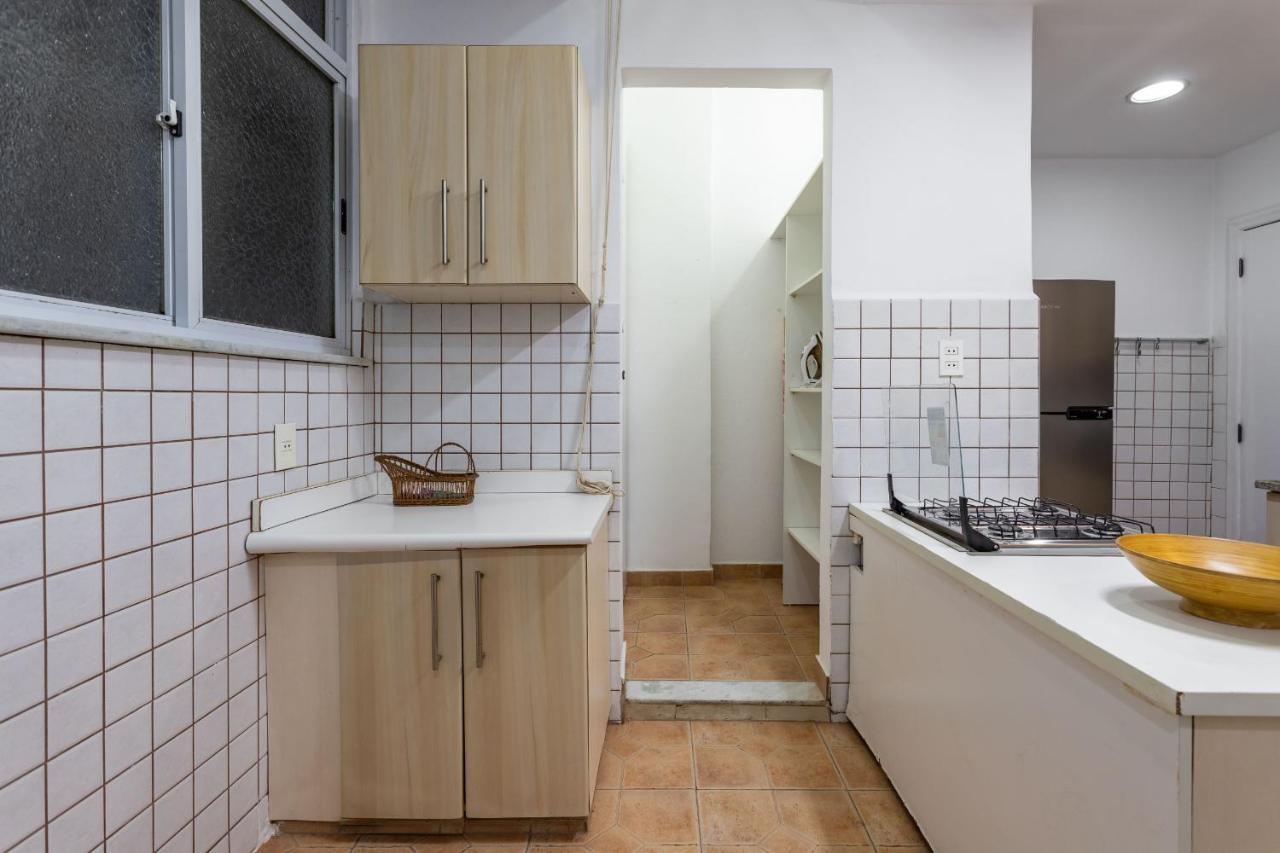 Apartment Gracioso No Leblon - 2 Quartos - Ap102