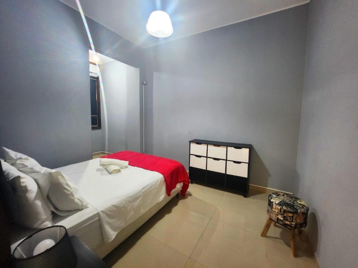 Estiloso 2 Quartos Na De Copacabana Rp603 * Rio de Janeiro