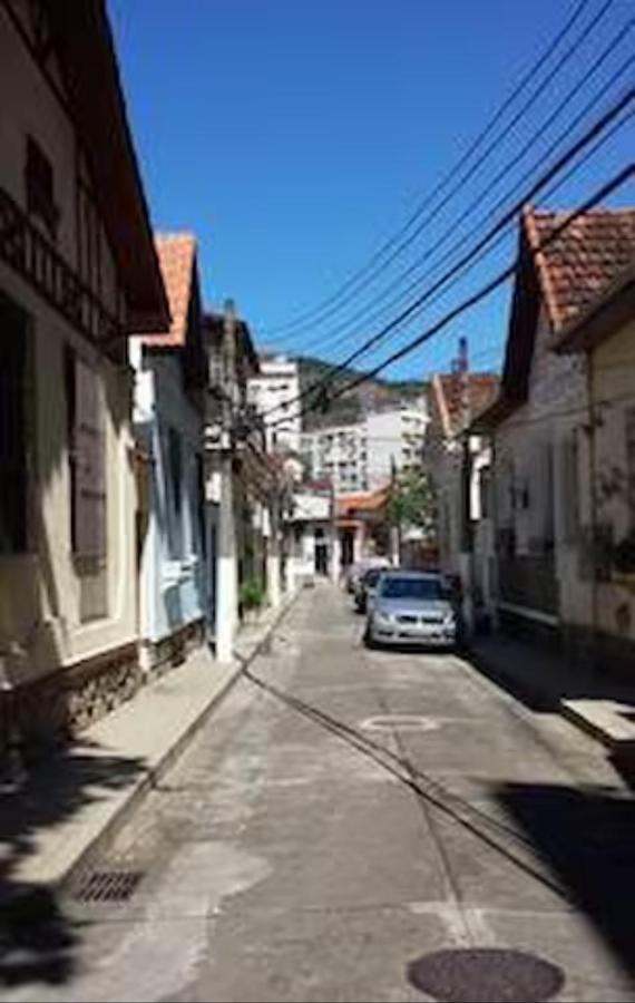 Homestay Em Casa De Em Botafogo, *