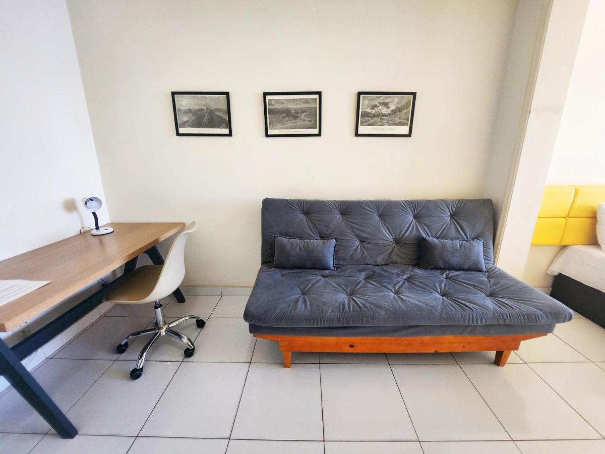 Apartamento Charmoso Na Areia De Copacabana Tc801