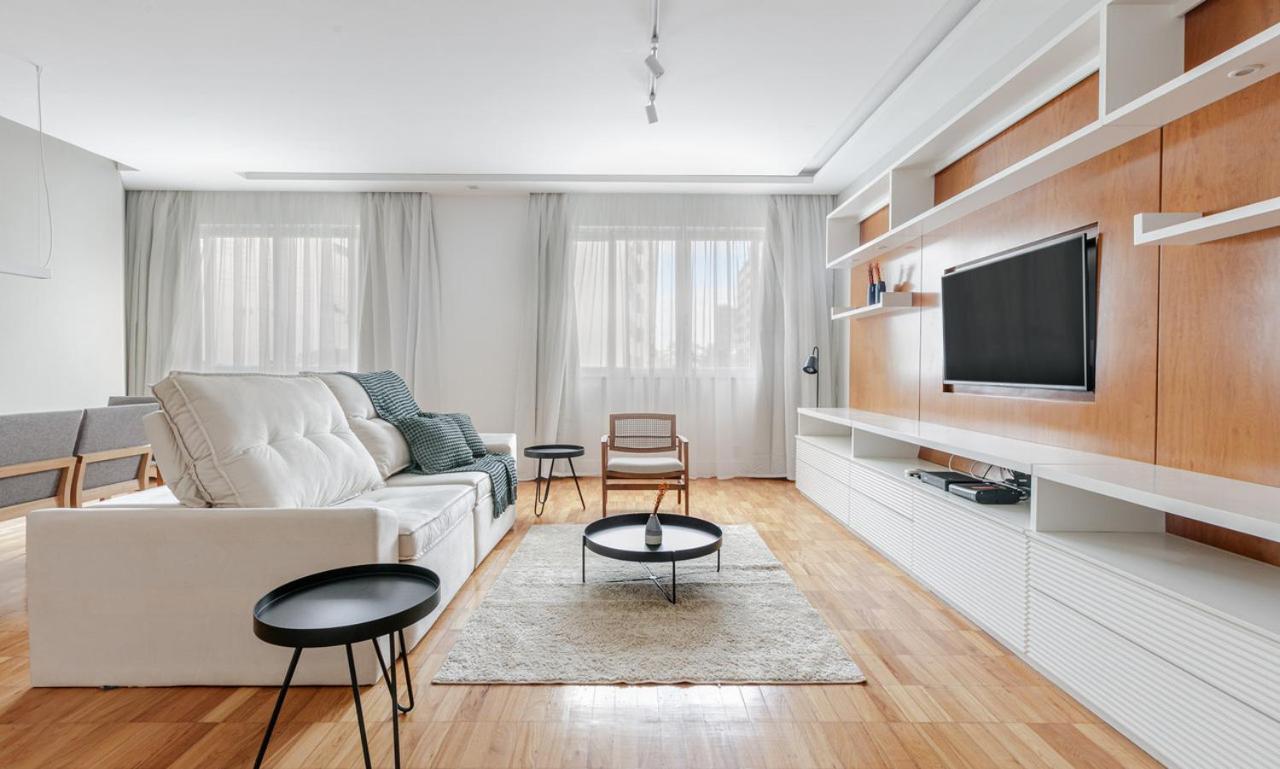 Tabas Maravilhoso Ape 3 Quartos Leblon Lb0035 Apartment