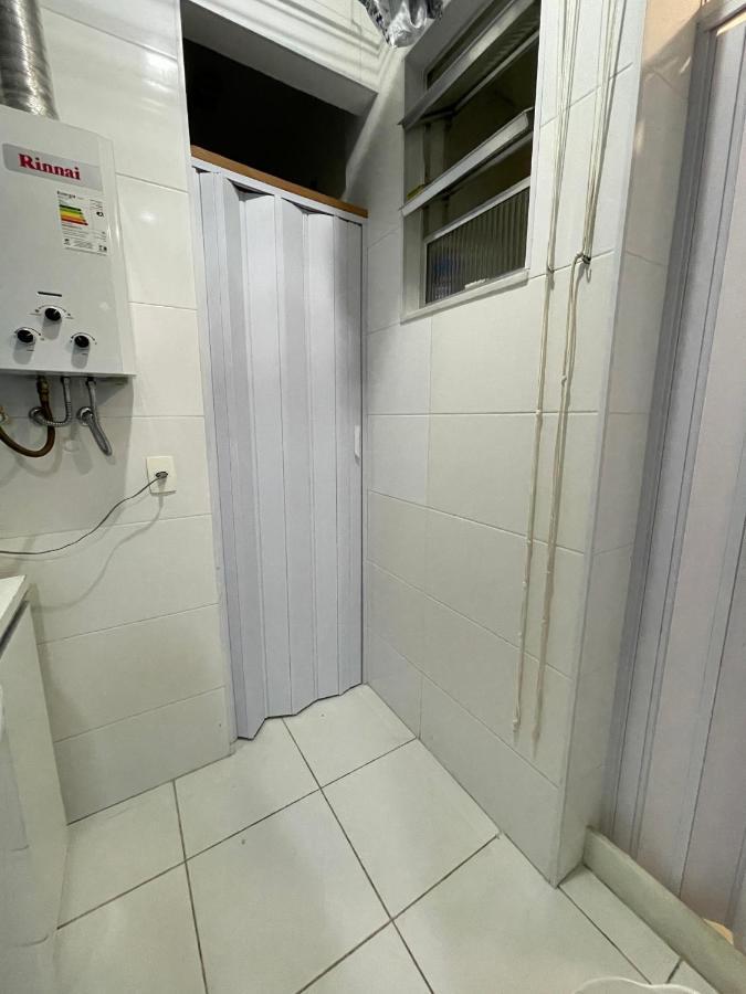 Quarto em Acomodações Particulares Quartinho Economia Copacabana- Posto 5