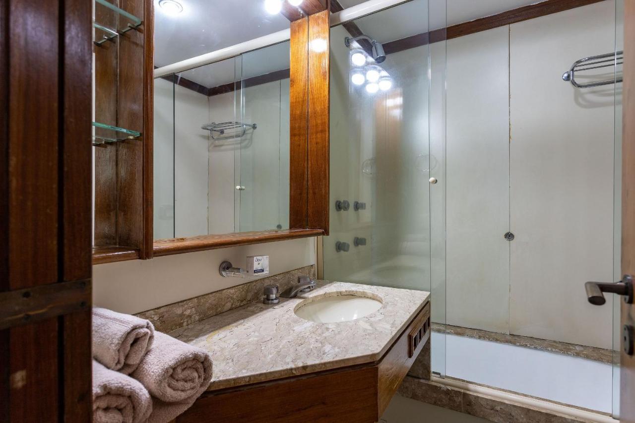 Apartamento 50m Ipanema Com Piscina, Academia E Restaurante