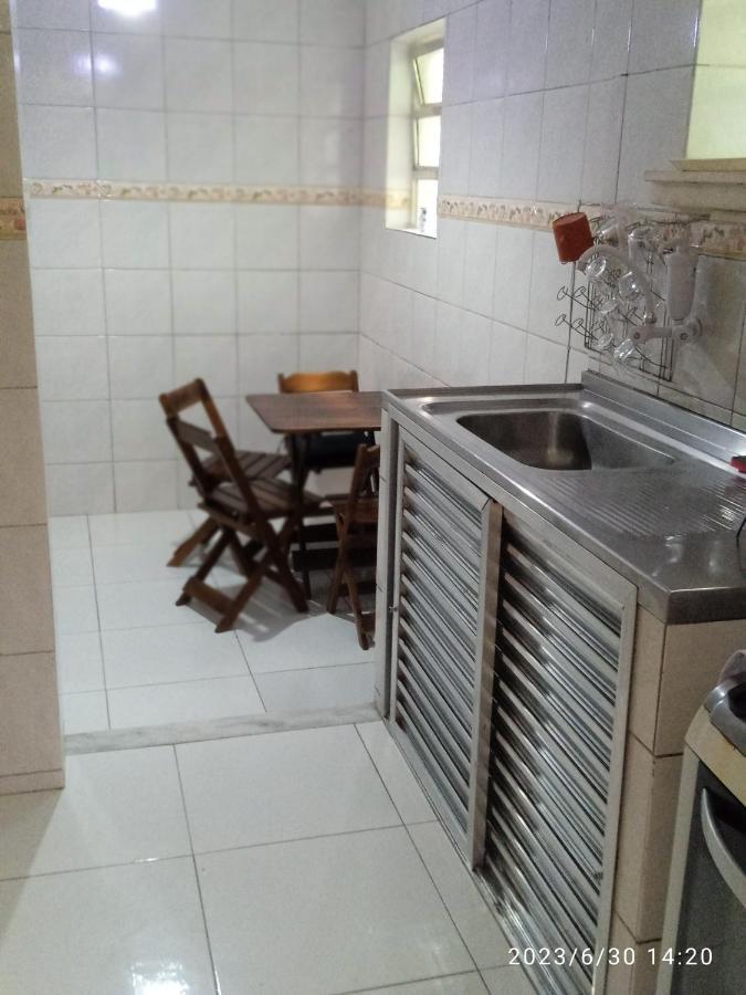 Casa Em Copacabana - 7 Pessoas *