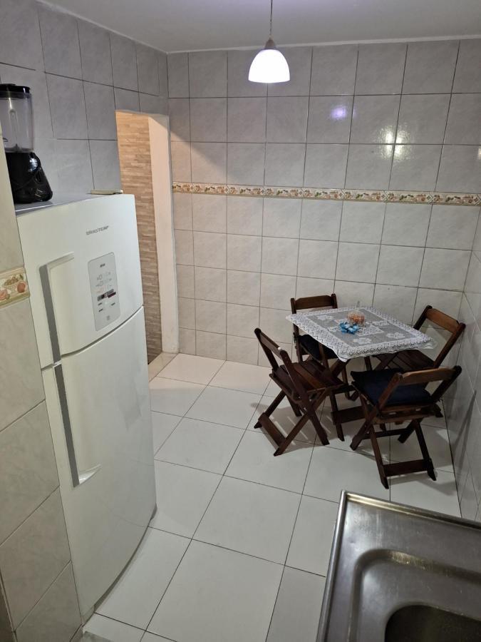 Casa de férias Casa Em Copacabana - 7 Pessoas *