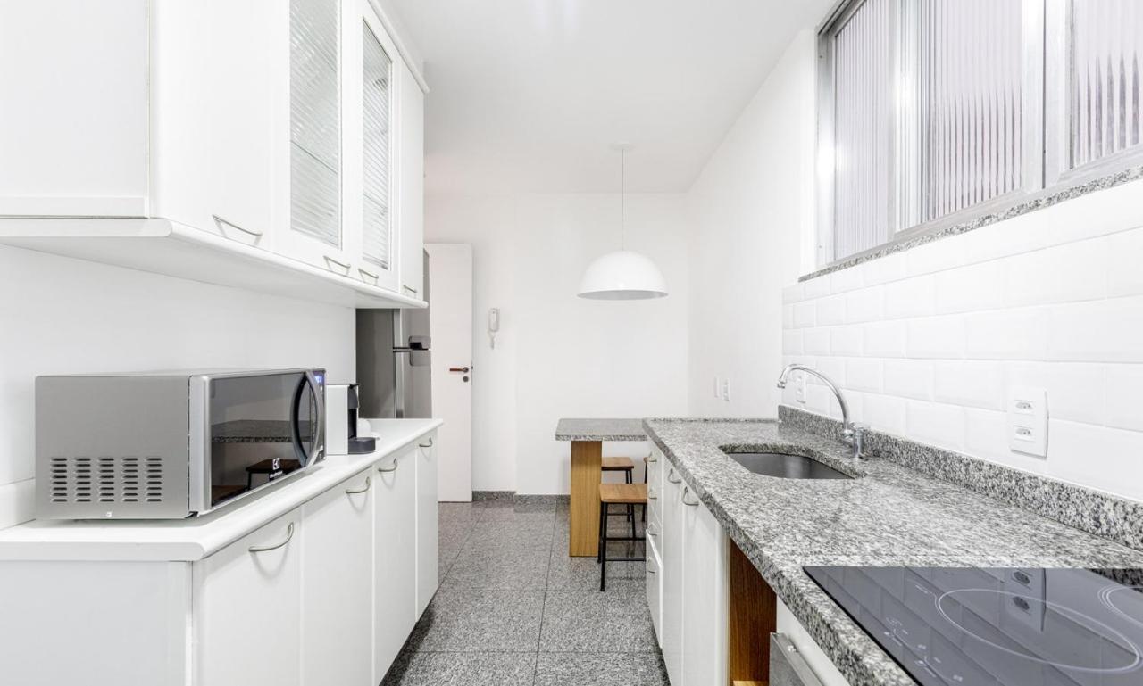 Apartamento Tabas Lindo Ape De 2 Quartos No Leblon Lb0023 *