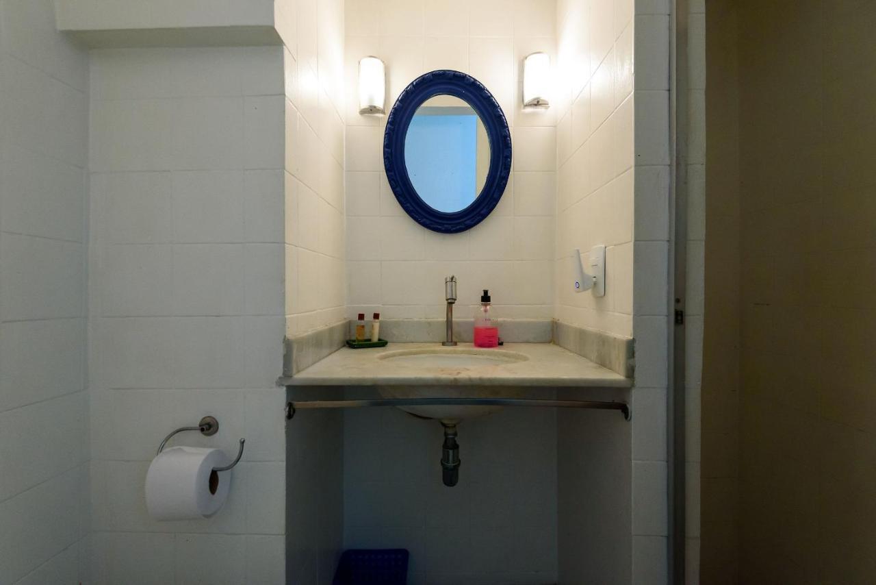 Apartamento Leblon: Perto Da Praia, Restaurantes E Metro