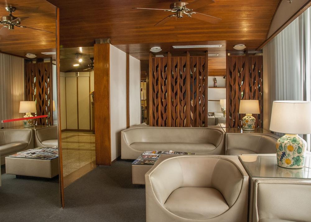 Hotel Infinity Copacabana 3*