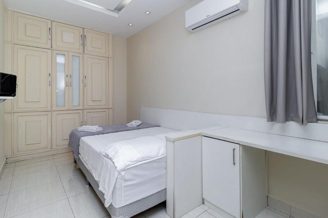 Apto Com Ar-condicionado Na Praia De Copacabana Apartamento Rio de Janeiro