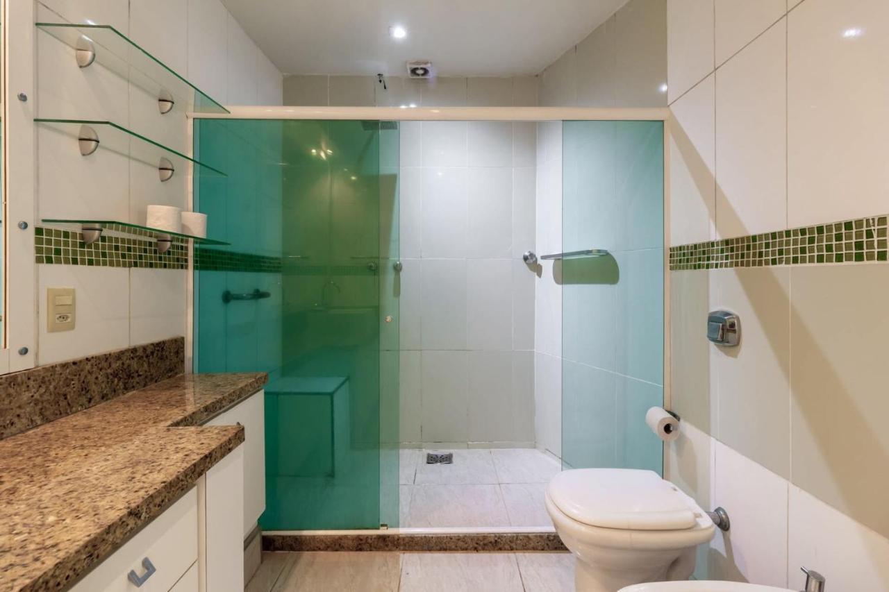 Apto Com Ar-condicionado Na Praia De Copacabana Apartamento
