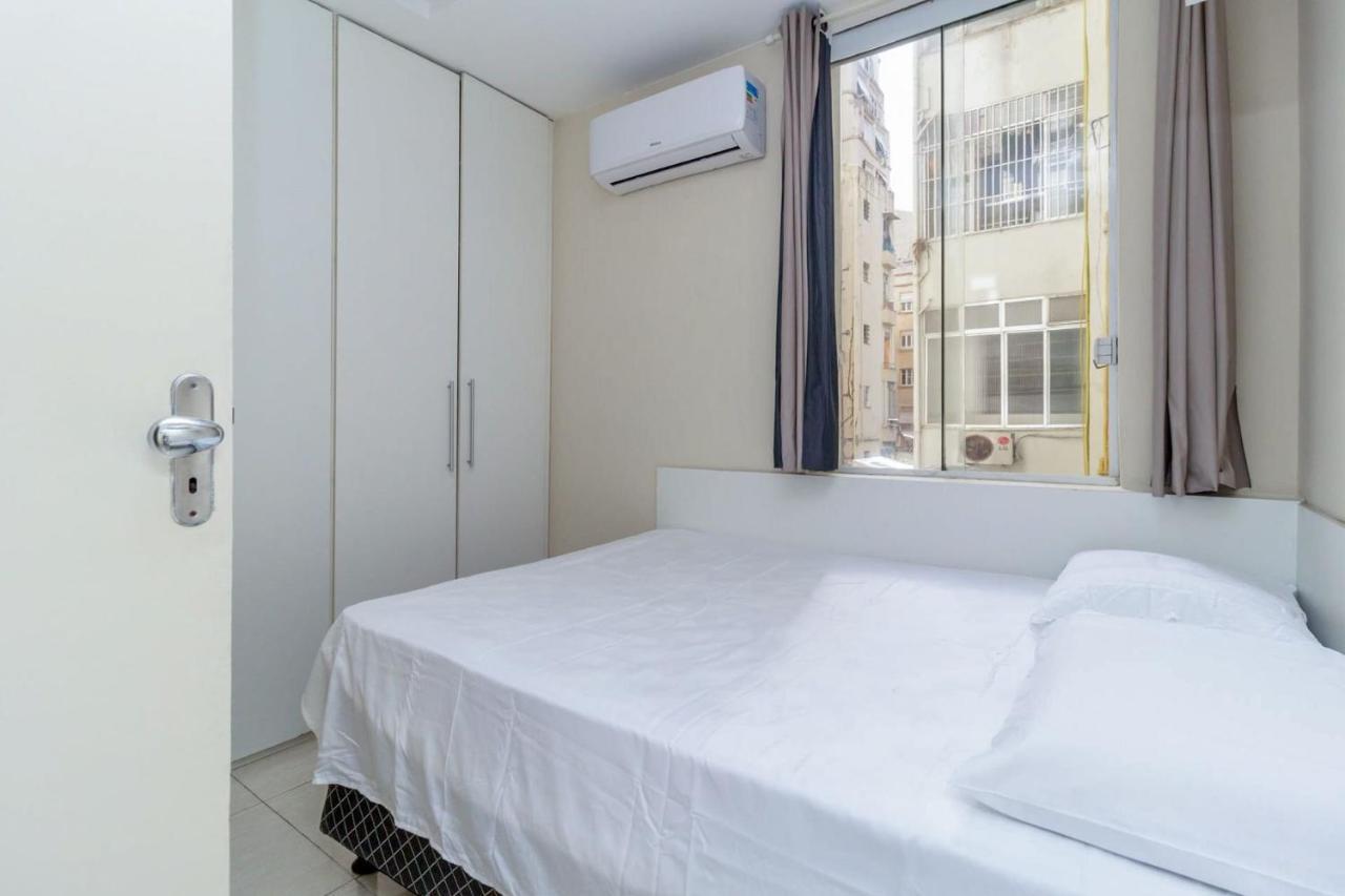 Apto Com Ar-condicionado Na Praia De Copacabana