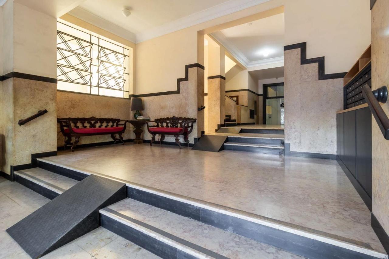 Apartamento Apto Com Ar-condicionado Na Praia De Copacabana