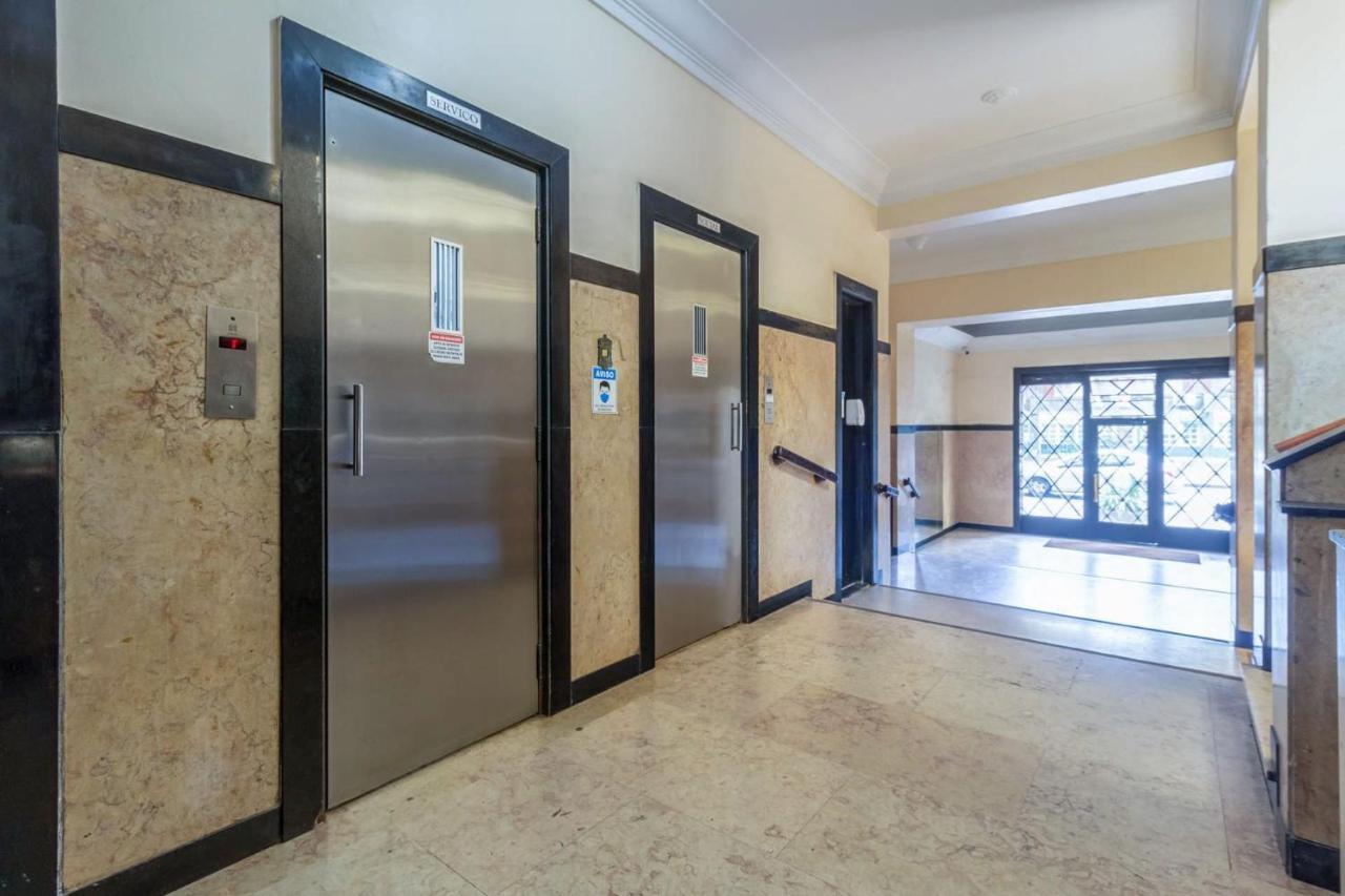 Apartamento Apto Com Ar-condicionado Na Praia De Copacabana