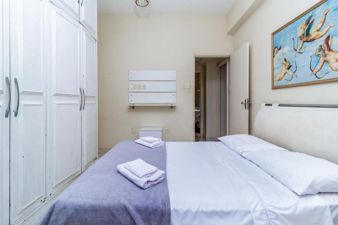 Apto Com Ar-condicionado Na Praia De Copacabana Apartamento *