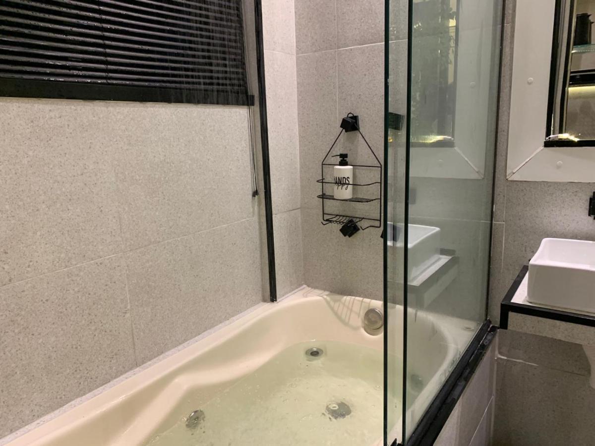 Apartamento Real 272 - Loft Com 2 Hidromassagens Alto Padrao Copacabana *