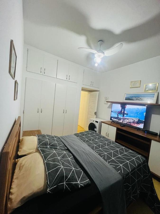 Apartamento Maravilhoso E Sala Ate 4 Pessoas No Leblon Na Av Ataulfo De Paiva *