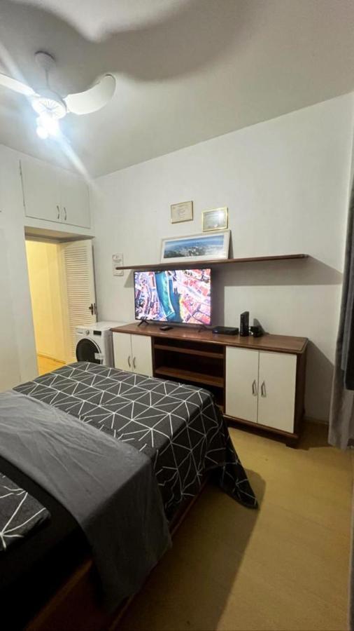 Maravilhoso E Sala Ate 4 Pessoas No Leblon Na Av Ataulfo De Paiva * Rio de Janeiro