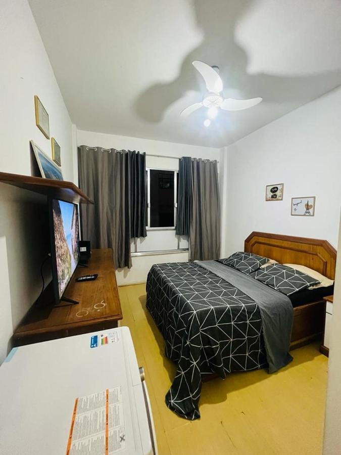 Maravilhoso E Sala Ate 4 Pessoas No Leblon Na Av Ataulfo De Paiva Apartamento *