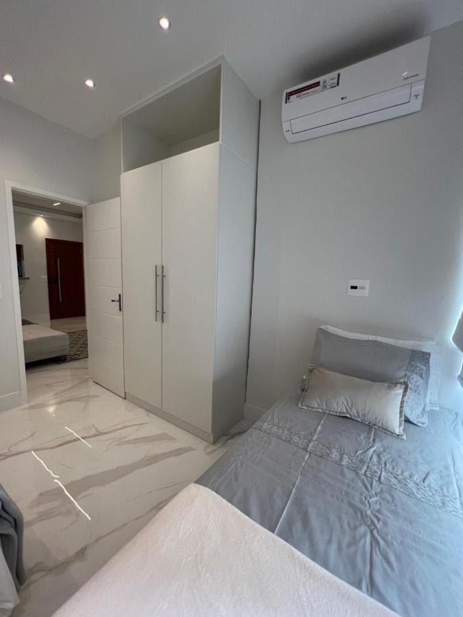 Maravilhoso De 2 Quartos Em Copacabana Quadra Da Apartment Rio de Janeiro
