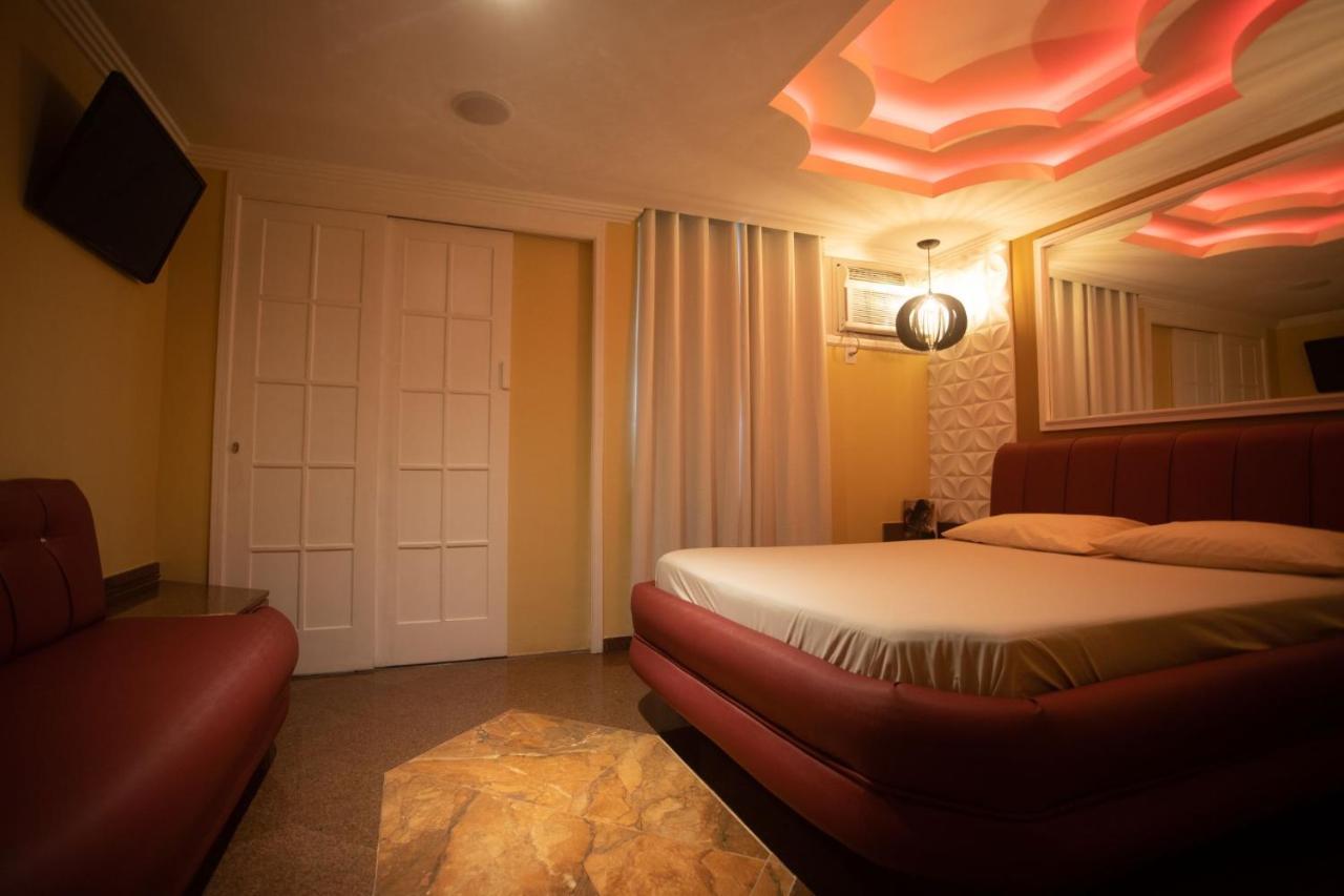 Show Adult Only Hotel 3*