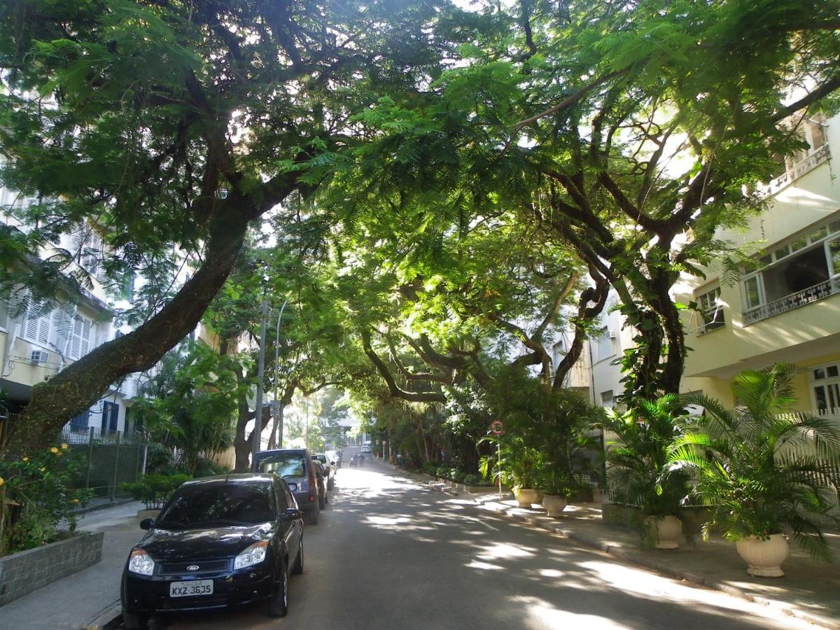 Julio De Castilhos 95 * Rio de Janeiro