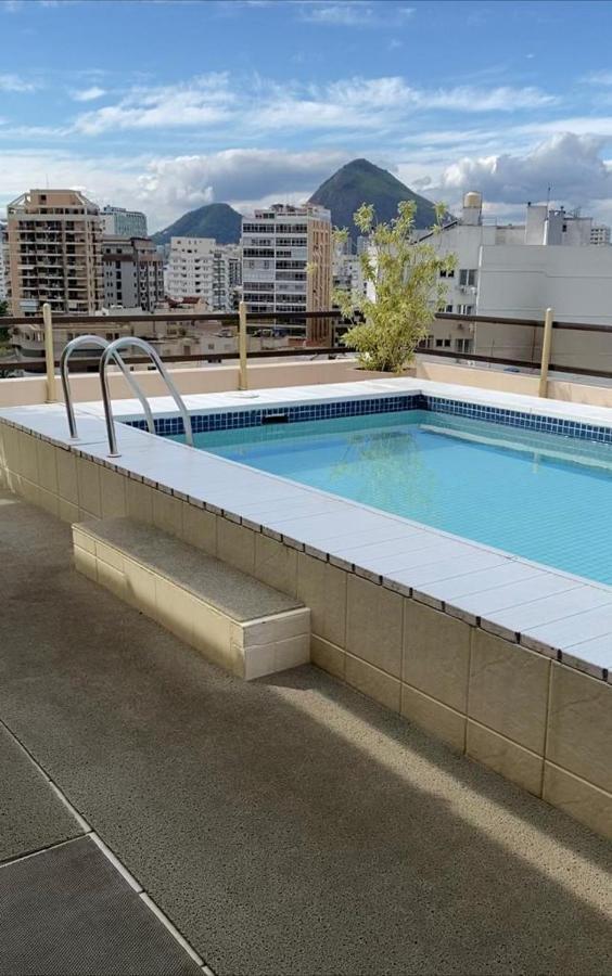 Apartamento Apto Com Vista Mar, Piscina, Sauna, Academia E Servicos De Limpeza *