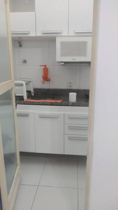 Apartamento Conforto A Apenas 1 Quadra Da Praia De Copacabana Rio de Janeiro