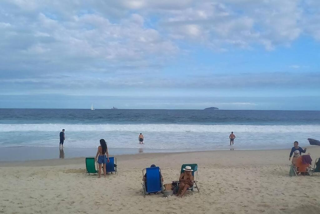 Apartamento Em Copacabana A 100 Metros Da *