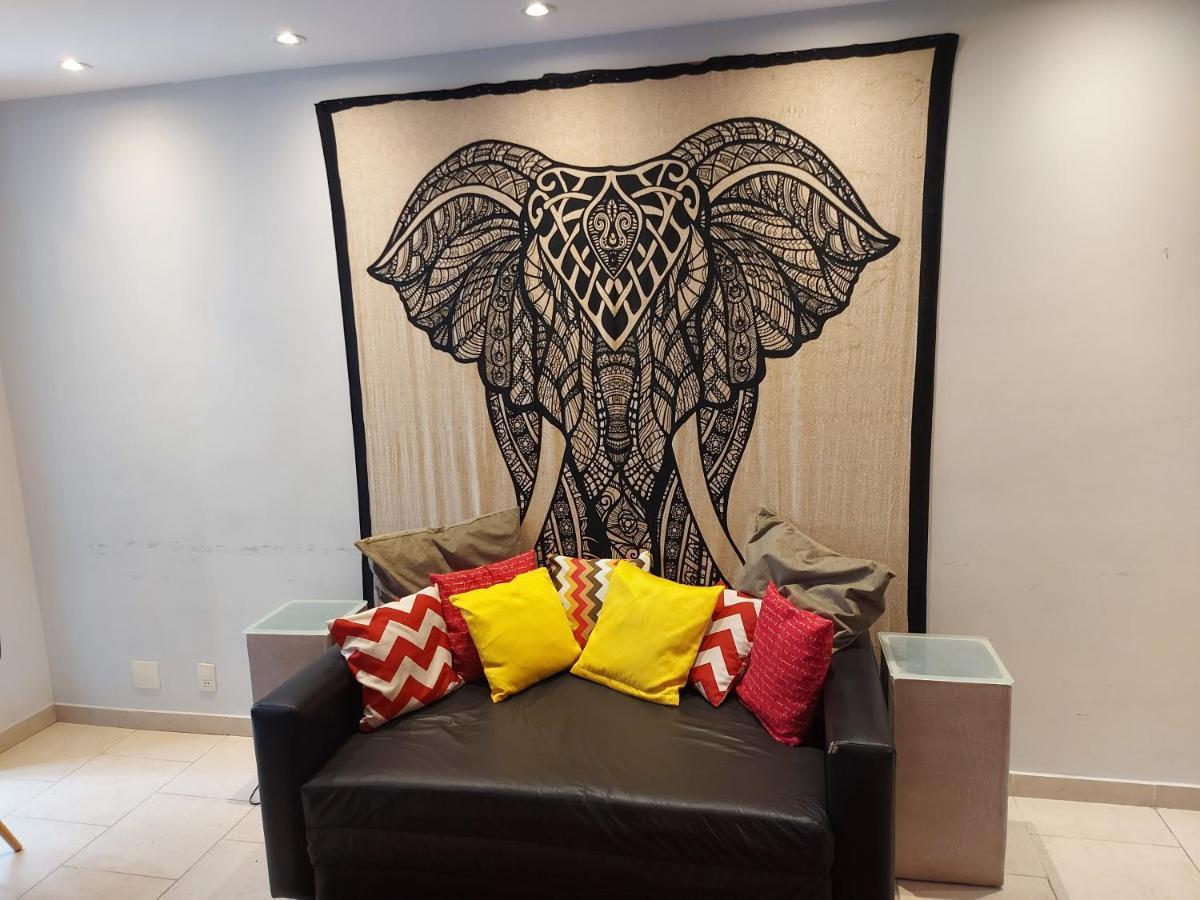 Bulhoes De Carvalho 591 Apartamento *