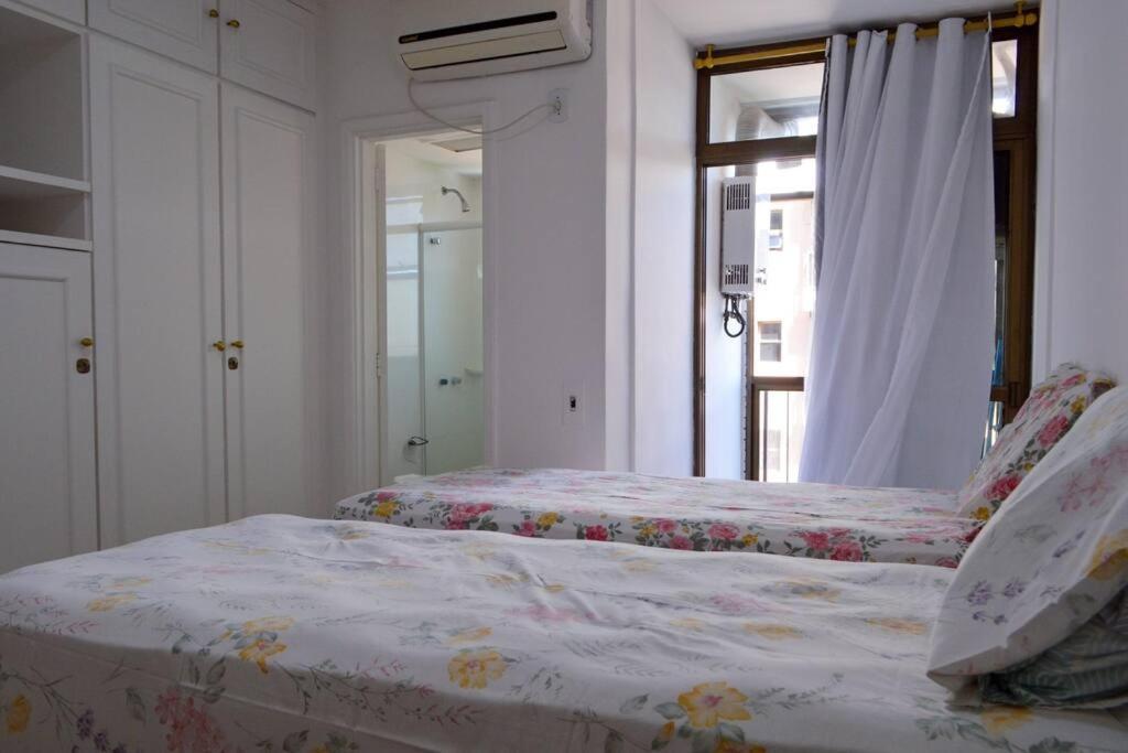 Apartamento Apto Frente Mar 2 *