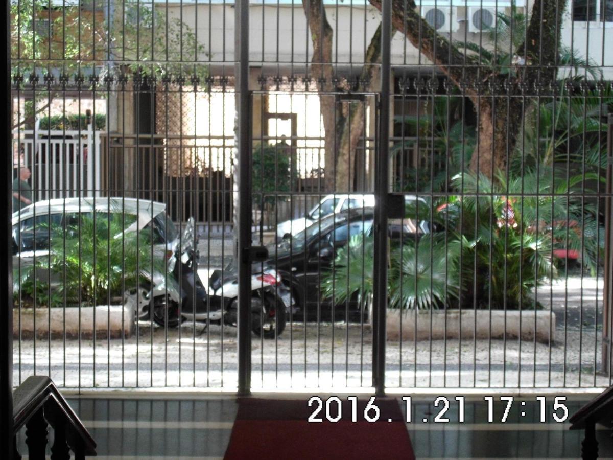 Alojamento de Acomodação e Pequeno-almoço Femimimo Compartilhado Em Em Conjugado Copacabana