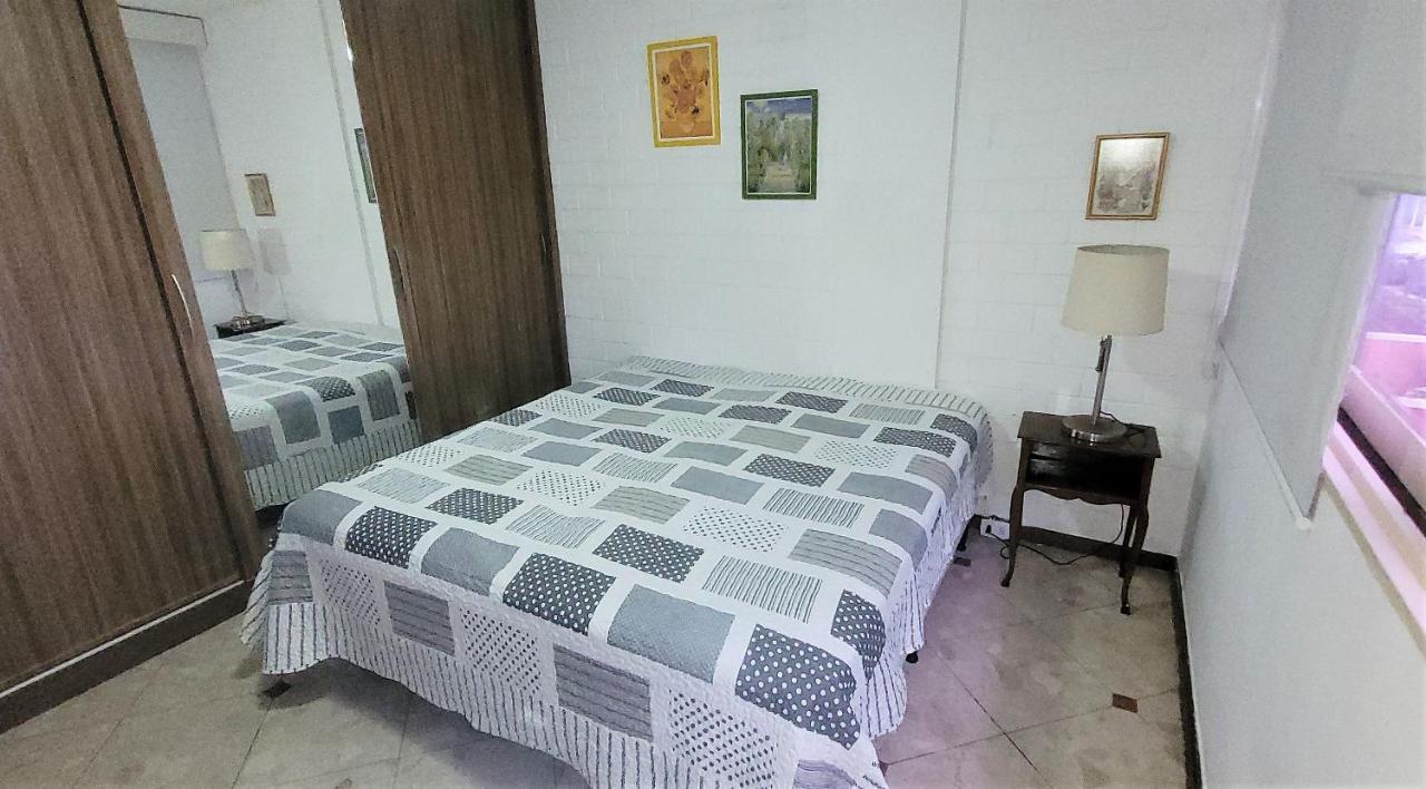 Casa Ampla E Arejada, Apenas 100 Metros Do Mar Holiday home Rio de Janeiro