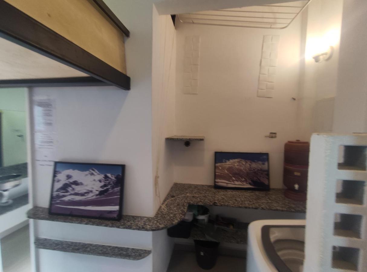 Conjugado Arquitetado, Bem Planejado E Silencioso Apartment