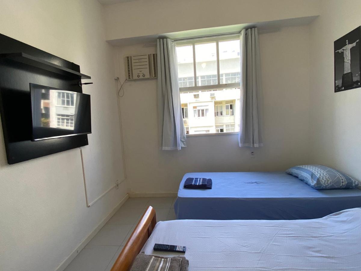 Completo Na De Copacabana, Perto Ipanema Gal Osorio, Com Ar, Wifi, Netflix, Ate 3 Pessoas, Pauloangerami Sf138 Rio de Janeiro