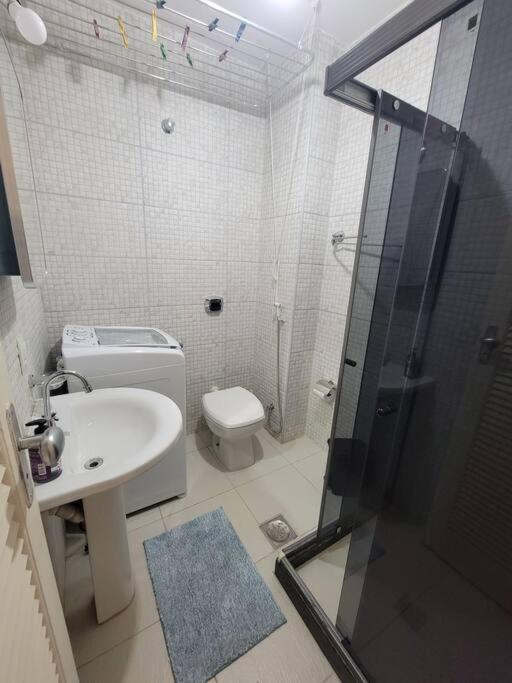 Espacoso No Centro Apartamento