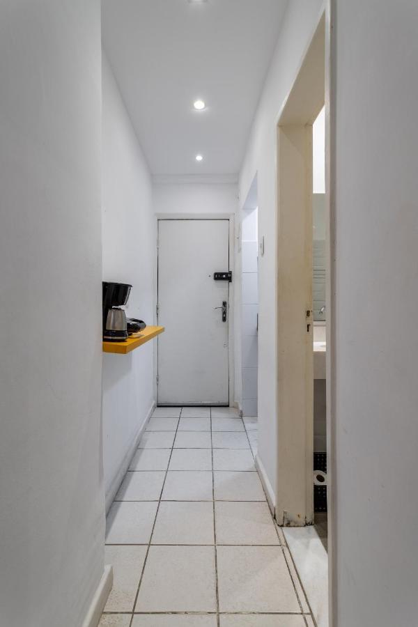Charmoso Em Copacabana - Proximo A Praia - A210 Z3 Apartamento Rio de Janeiro