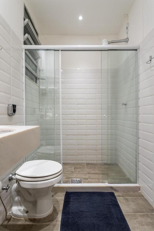 Apartamento Charmoso Em Copacabana - Proximo A Praia - A210 Z3 *