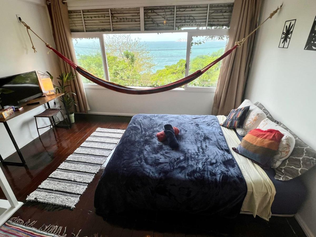 Ocean View House Of Zepp - Good Neighbourhood, 5 Minute Walk To The Beach, Stunning Sunrise Views Rio de Janeiro
