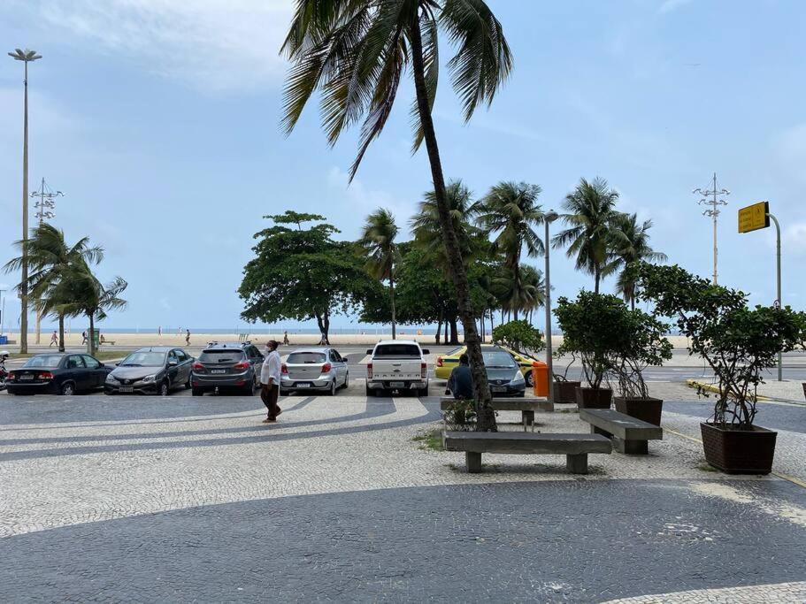 Apartamento A Beira Da Praia De Copacabana