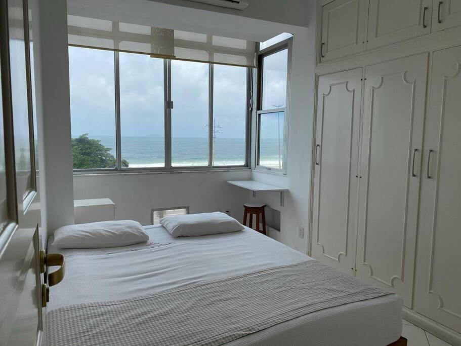 Apartamento Apartamento A Beira Da Praia De Copacabana *
