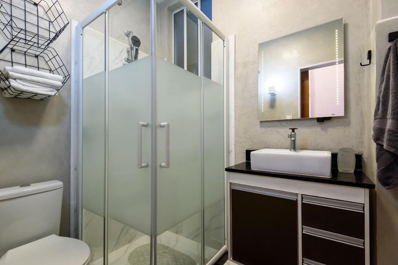 Loft Entre Copacabana E Ipanema Em Frente Ao Metro *