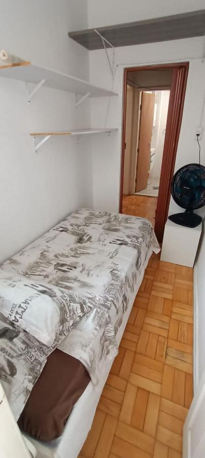 Em Copacabana 2 Quadras Da Holiday home