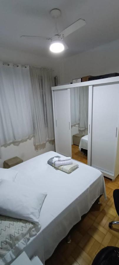 Em Copacabana 2 Quadras Da Holiday home *
