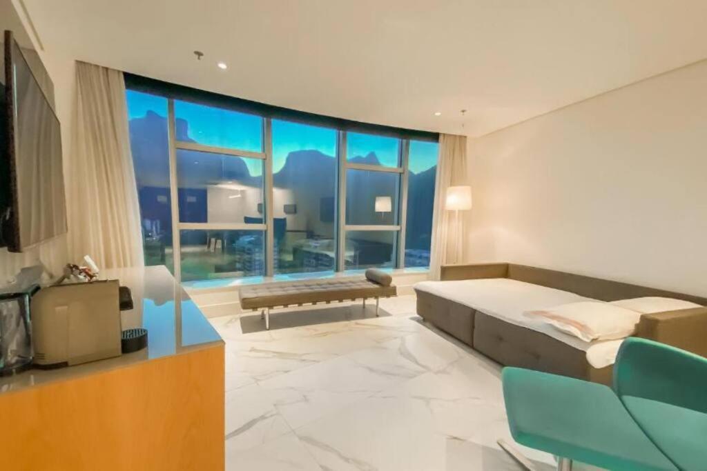 Quarto No Nacional Com Vista Mar Para A Praia De Sao Conrado, Rj Apartamento