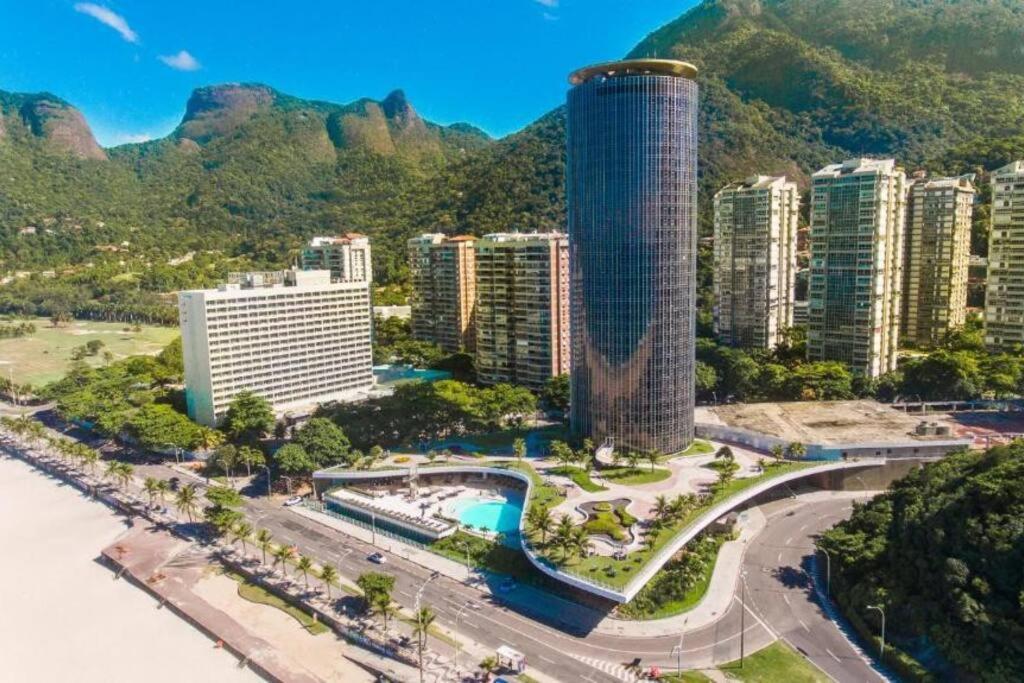 Quarto No Nacional Com Vista Mar Para A Praia De Sao Conrado, Rj * Rio de Janeiro