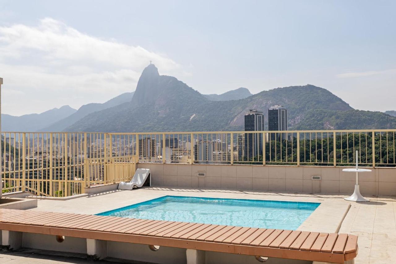 Sunset Urca - 2 Hospedes, Conforto + 1 Ticket
