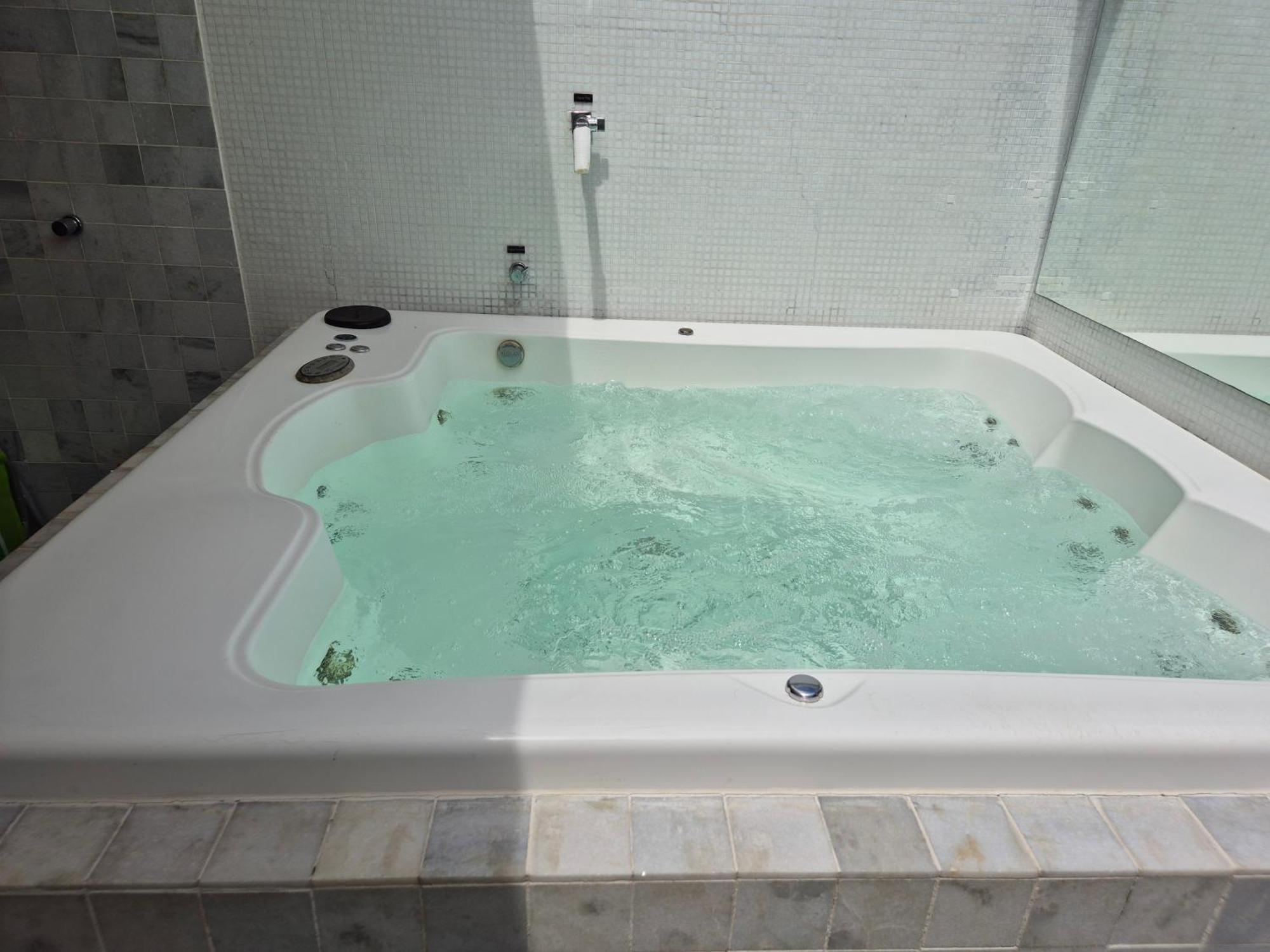 Ap Pepê Alecrim Com Jacuzzi E Solário Frente Ao Mar *